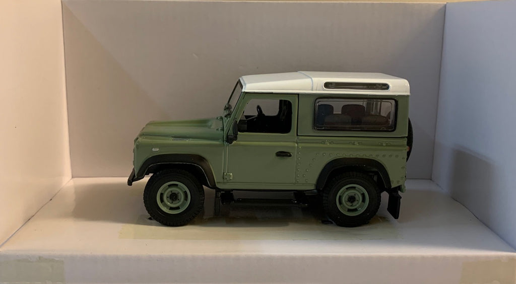 43110A1 BRITAINS HERITAGE COLLECTION LAND ROVER DEFENDER