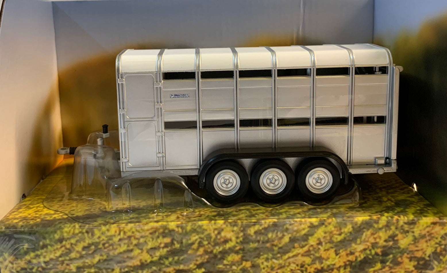 40710A1 BRITAINS IFOR WILLIAMS LIVESTOCK TRAILER